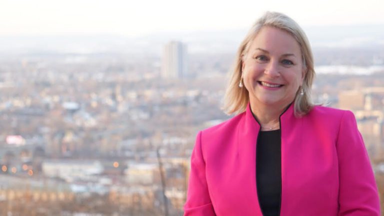 JAYAPAL: Axne & Wild are my besties